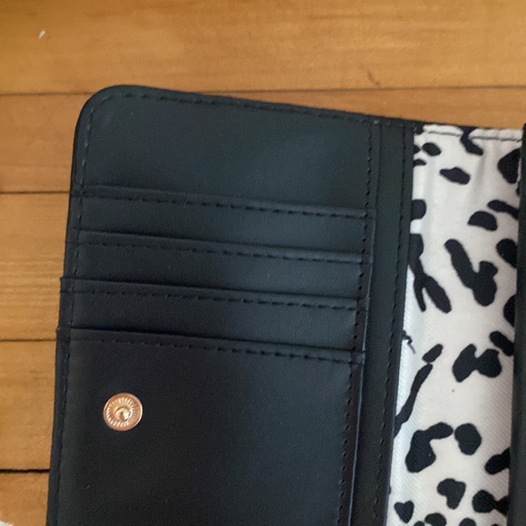 Jessica Simpson Faux Snakeskin Wallet & Card Case, Black - Picture 13 of 16